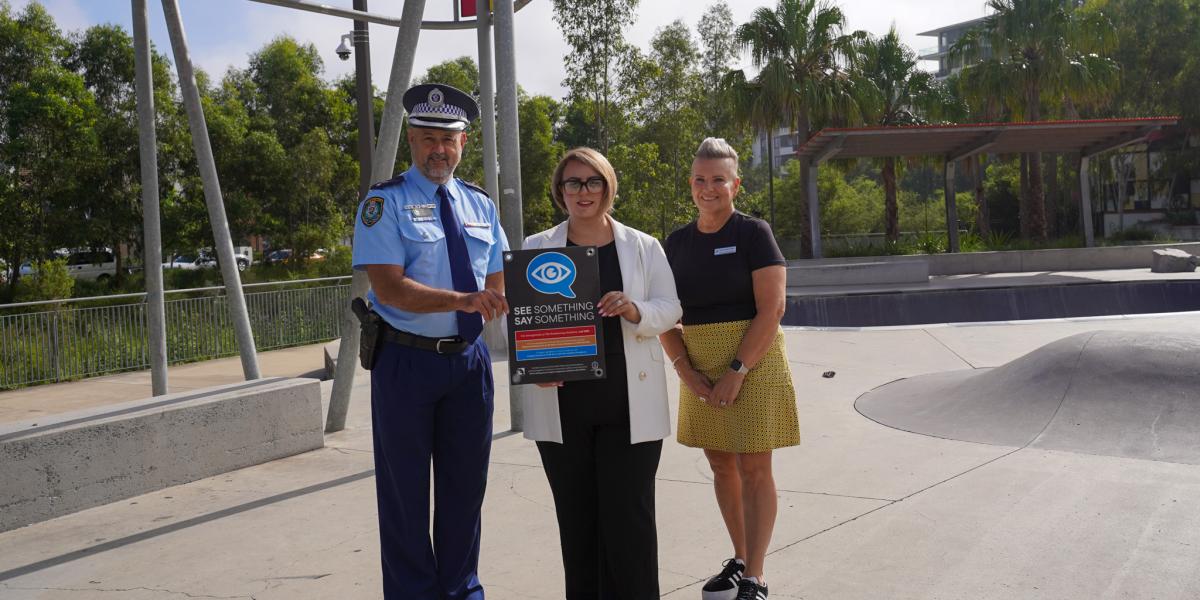 Superintendent Paul Condon Mayor of Camden Cr Ashley Cagney and Camden Council Director Community Assets Sandra Kubecka